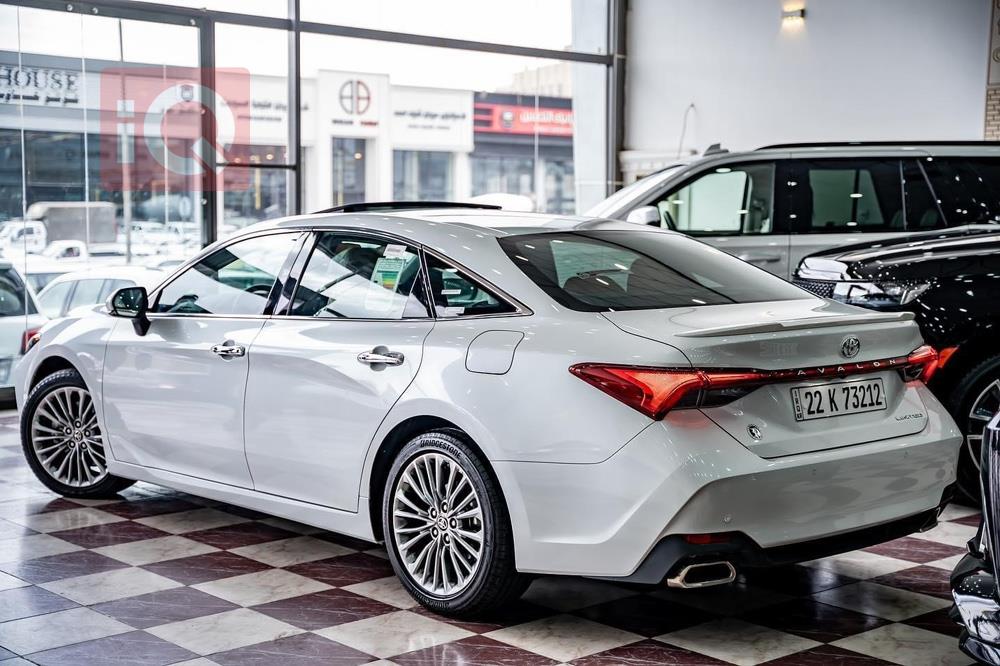 Toyota Avalon